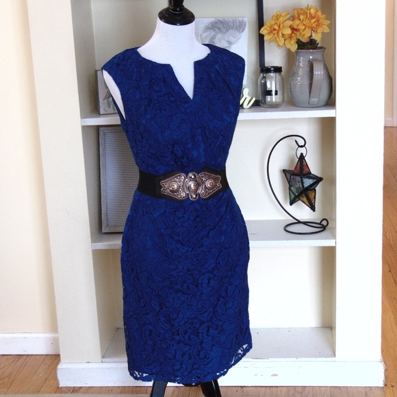 Adrianna Papell Dresses & Skirts - *297 Adrianna Papell Knee-Length Lace Sheath Dress